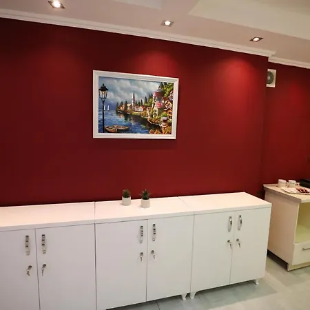 Little Corner Hostel Tirana