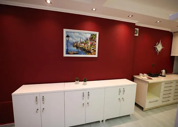 Little Corner Hostel Tirana